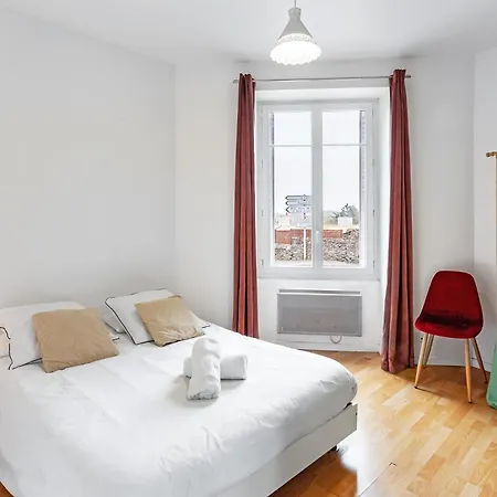 Apartament Lecour - Confortable Et *