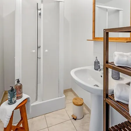 Apartament Lecour - Confortable Et Vertou