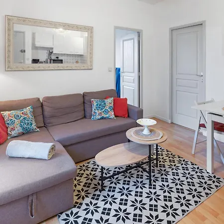 Apartment Lecour - Confortable Et *